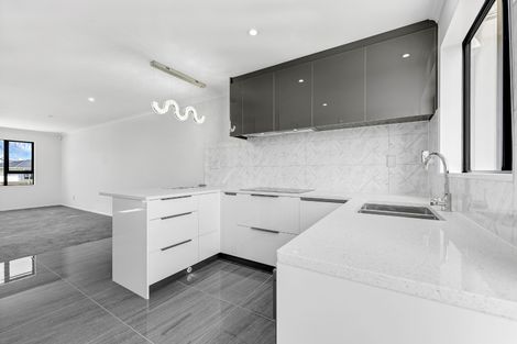 Photo of property in 26b Russell Road, Manurewa, Auckland, 2102