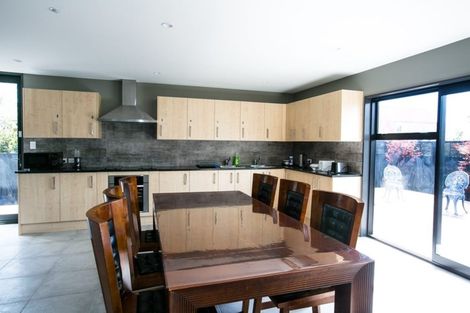 Photo of property in 5 Wharenui Road, Upper Riccarton, Christchurch, 8041