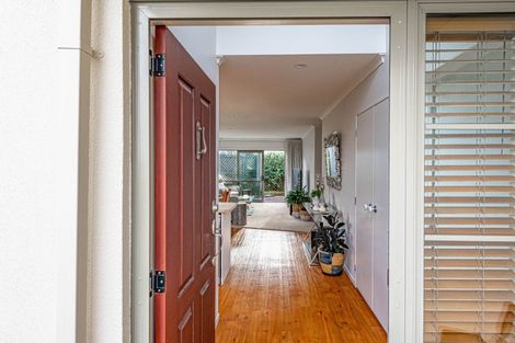 Photo of property in 22 Lakeridge Close, Rangatira Park, Taupo, 3330