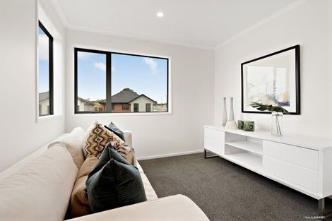 Photo of property in 76 Hayfield Way, Karaka, Papakura, 2113