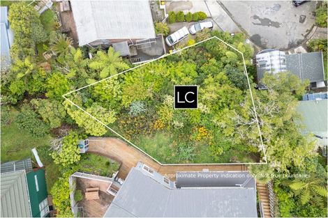 Photo of property in 6 Sandhurst Way, Crofton Downs, Wellington, 6035