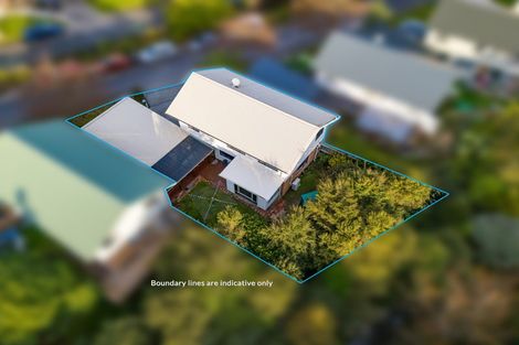 Photo of property in 13 Pyramid Place, Glen Eden, Auckland, 0602