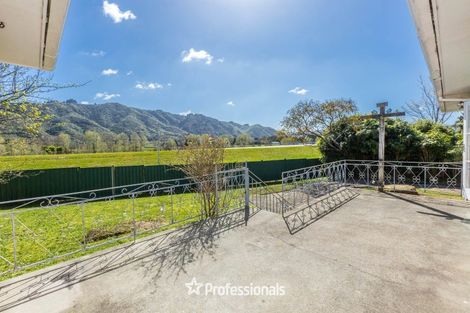 Photo of property in 17a Clouston Park Road, Clouston Park, Upper Hutt, 5018