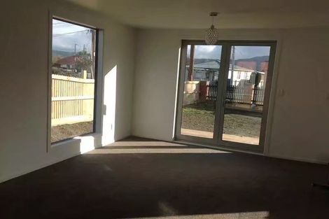 Photo of property in 50 Elizabeth Street, Moera, Lower Hutt, 5010