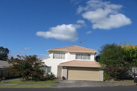 Photo of property in 2/65 Unsworth Drive, Unsworth Heights, Auckland, 0632