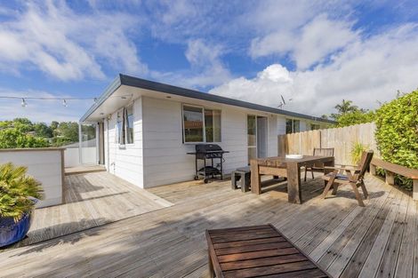 Photo of property in 26 Killygordon Place, Massey, Auckland, 0614