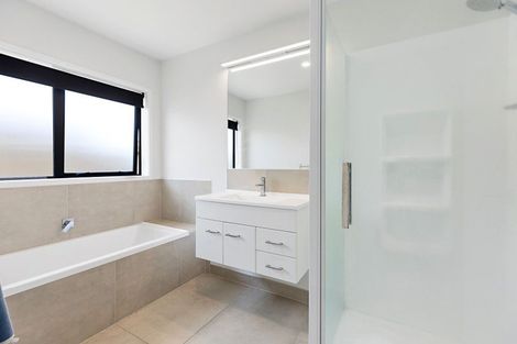 Photo of property in 5 Naeo Close, Papamoa Beach, Papamoa, 3118