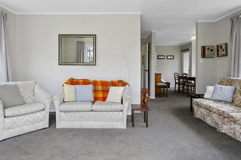 Photo of property in 21 Ward Place, Richmond Heights, Taupo, 3330