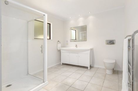 Photo of property in 40 Mercury Way, Whitby, Porirua, 5024