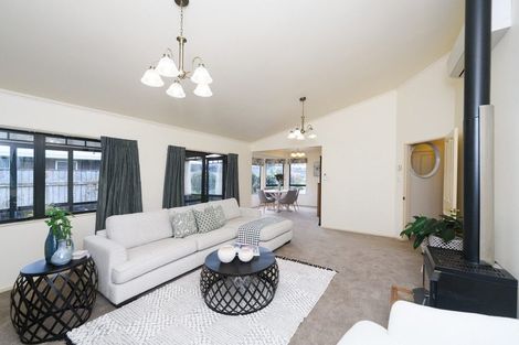 Photo of property in 8 Suffolk Crescent, Feilding, 4702