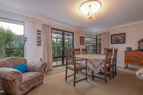 Photo of property in 19 Caroline Crescent, Highbury, Palmerston North, 4412