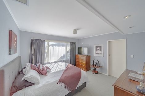 Photo of property in 74 Meeanee Road, Taradale, Napier, 4112