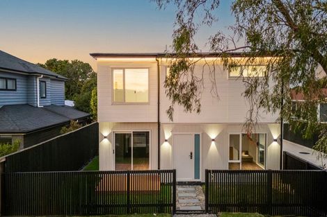Photo of property in 17b Muir Avenue, Mangere Bridge, Auckland, 2022