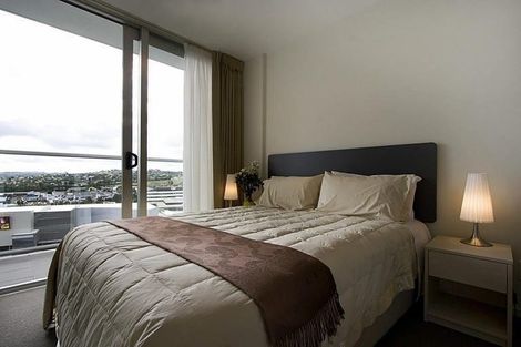 Photo of property in 202/17 Osterley Way, Manukau, Auckland, 2104