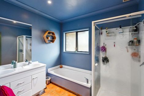 Photo of property in 94 Kapanui Road, Waikanae, 5036