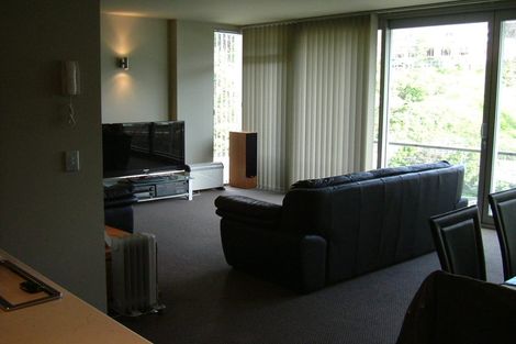 Photo of property in Montreaux Apartments, 4a/164 The Terrace, Wellington Central, Wellington, 6011