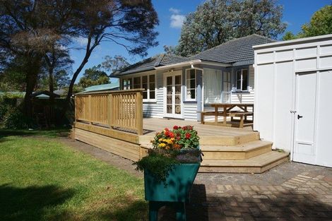 Photo of property in 35 Birdwood Road, Swanson, Auckland, 0612
