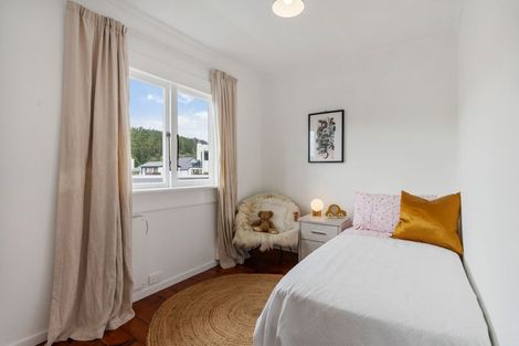 Photo of property in 101 Island Bay Road, Beach Haven, Auckland, 0626