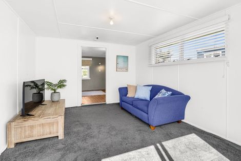Photo of property in 86 Rua Avenue, Waitarere Beach, Levin, 5510