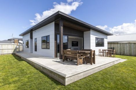 Photo of property in 29 Smith Street, Lepperton, New Plymouth, 4373