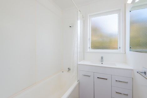 Photo of property in 22 Prisk Street, Melville, Hamilton, 3206