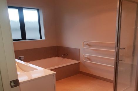 Photo of property in 19a Sandspit Road, Waiuku, 2123