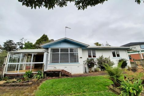 Photo of property in 43 Cutler Street, New Lynn, Auckland, 0600