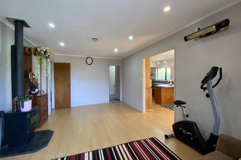 Photo of property in 33 Dianne Louise Drive, Half Moon Bay, Auckland, 2012