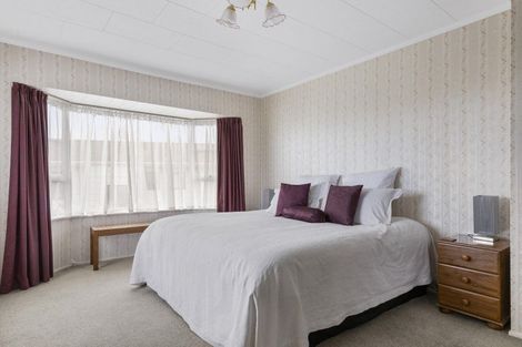 Photo of property in 63 Grace Crescent, Richmond Heights, Taupo, 3330