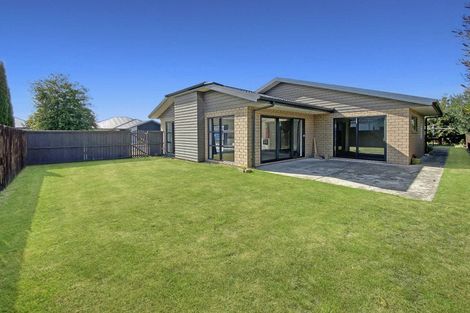 Photo of property in 8 Marble Court, Northwood, Christchurch, 8051