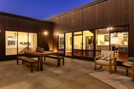 Photo of property in 22 Millennium Hill, Paraparaumu, 5032