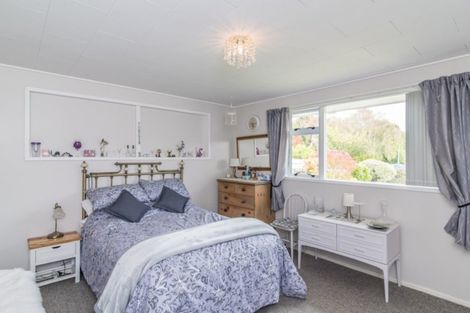 Photo of property in 9 Lesley Grove, Waikanae, 5036