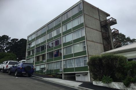 Photo of property in Beresford Apartments, 118u4 Russell Terrace, Berhampore, Wellington, 6023