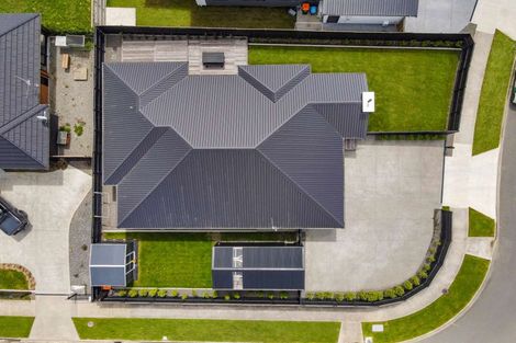 Photo of property in 1 Corsica Court, Fitzherbert, Palmerston North, 4410