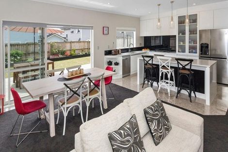 Photo of property in 19 Ballindrait Drive, Flat Bush, Auckland, 2019