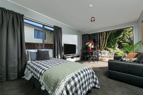 Photo of property in 6 Ryalls Way, Lake Hawea, Wanaka, 9382