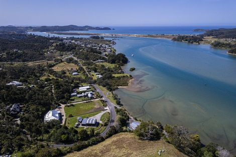 Photo of property in 42 Tongatu Road, Ngunguru, Whangarei, 0173
