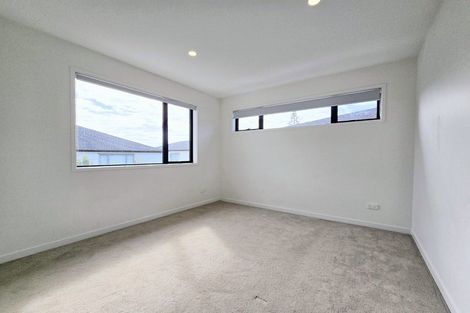 Photo of property in 7b Gulf Crest, Bucklands Beach, Auckland, 2012