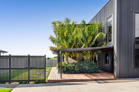 Photo of property in 6 Hawetaone Street, Bell Block, New Plymouth, 4312