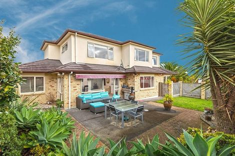 Photo of property in 50 Lansell Drive, East Tamaki Heights, Auckland, 2016
