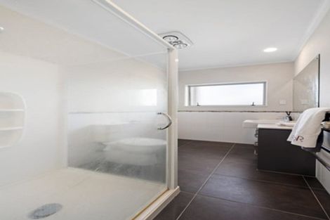 Photo of property in 231 Jeffs Road, Flat Bush, Auckland, 2016
