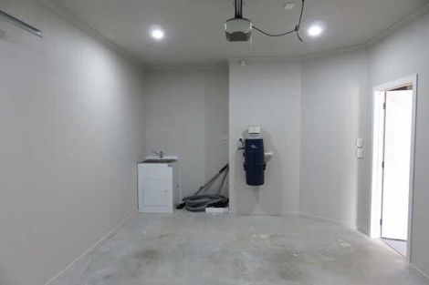 Photo of property in 2u4 Rosalind Street, Deanwell, Hamilton, 3206