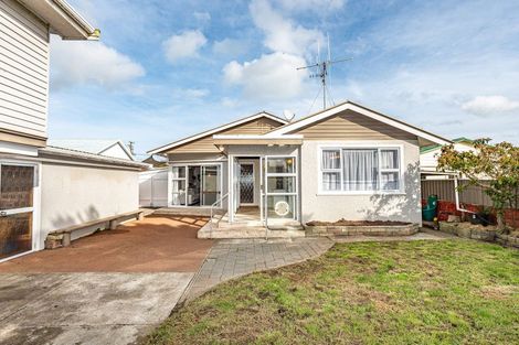 Photo of property in 35 Durie Street, Durie Hill, Whanganui, 4500