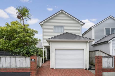 Photo of property in 36u9 Dee Street, Island Bay, Wellington, 6023