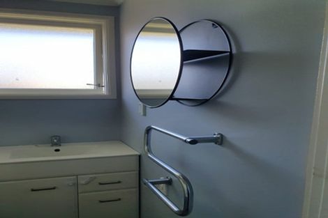 Photo of property in 32 Mervan Street, Mangere East, Auckland, 2024