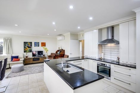 Photo of property in 5 Waimea Way, Poraiti, Napier, 4112