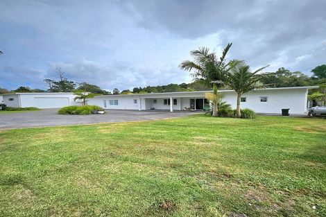 Photo of property in 348 Wainui Road, Wainui, Silverdale, 0992