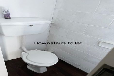 Photo of property in 48 Valley View Road, Glenfield, Auckland, 0629