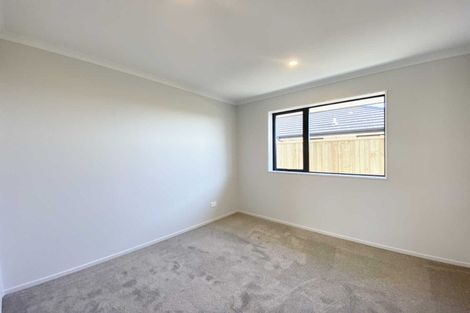 Photo of property in 30 Ellmers Street, Woodend, 7691