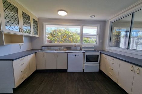 Photo of property in 22 Tukapa Street, Westown, New Plymouth, 4310